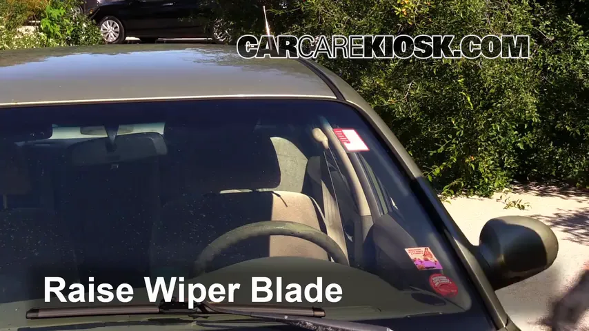 2000 Hyundai Sonata GLS 2.5L V6 Windshield Wiper Blade (Front)